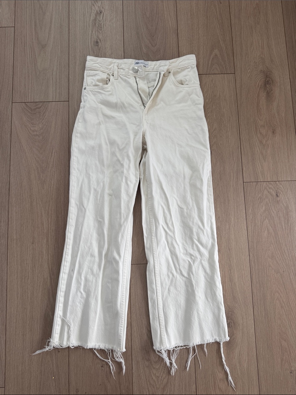 Zara Off-White Frayed Hem Wide-Leg Jeans